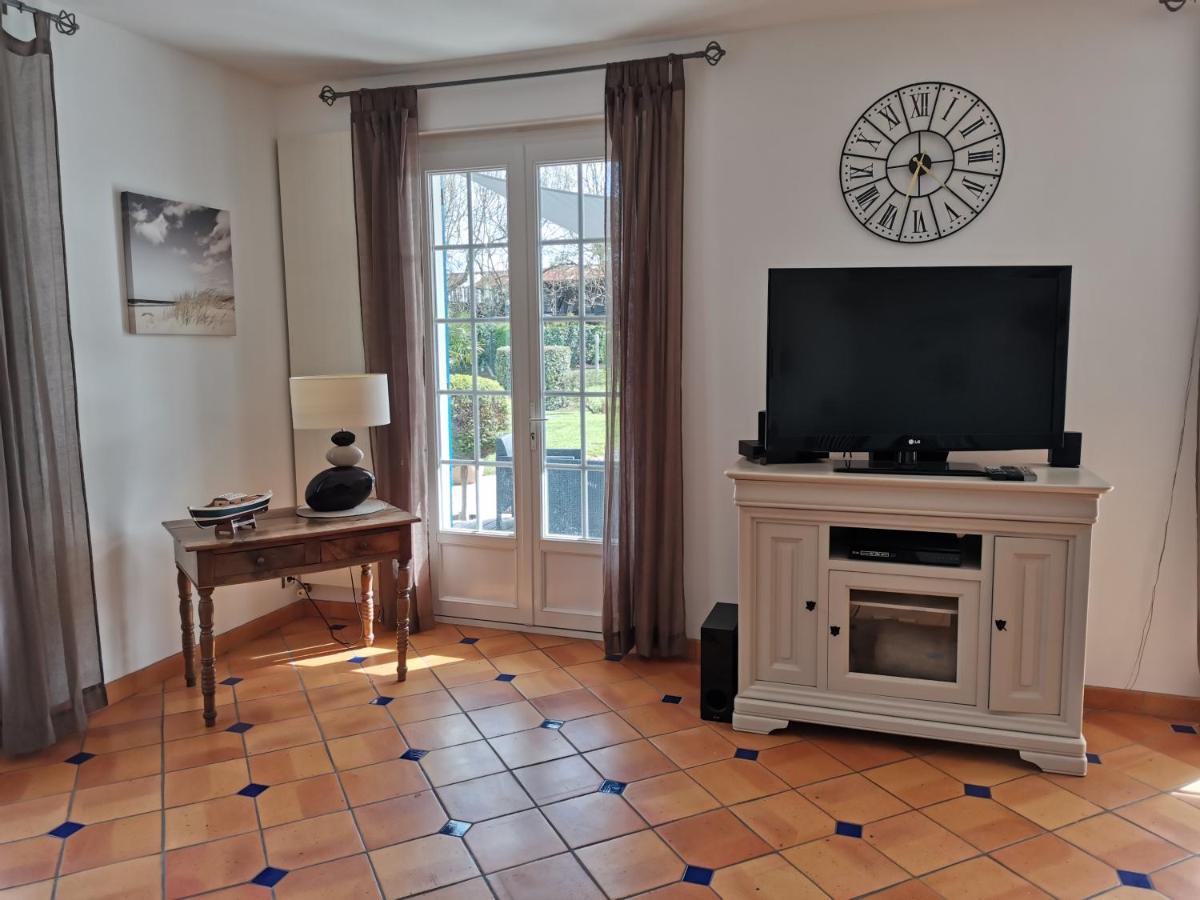 Maison De Campagne Proche Des Plages Saint-Romain-de-Benet Zewnętrze zdjęcie